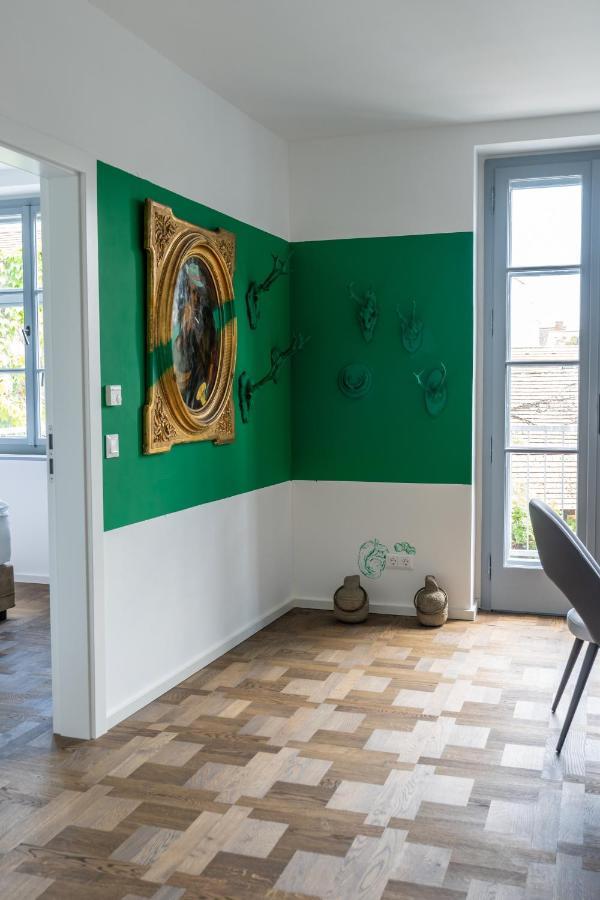 On 6 Rust Apartment Bagian luar foto