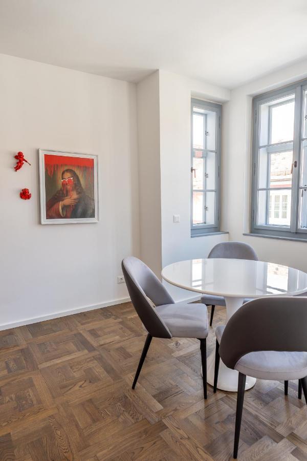 On 6 Rust Apartment Bagian luar foto