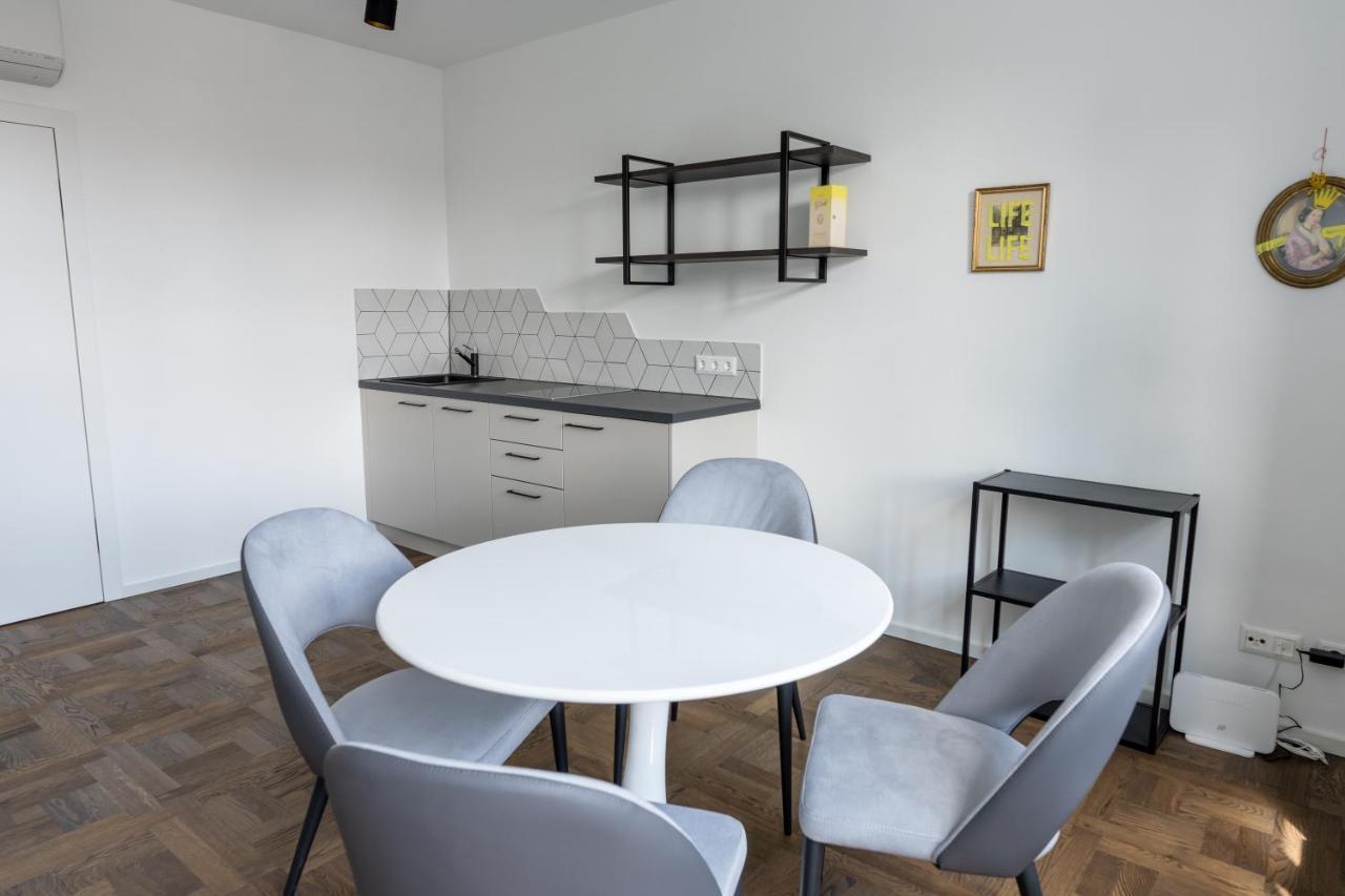 On 6 Rust Apartment Bagian luar foto