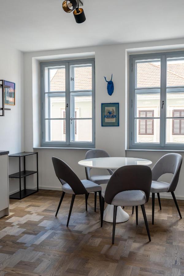 On 6 Rust Apartment Bagian luar foto